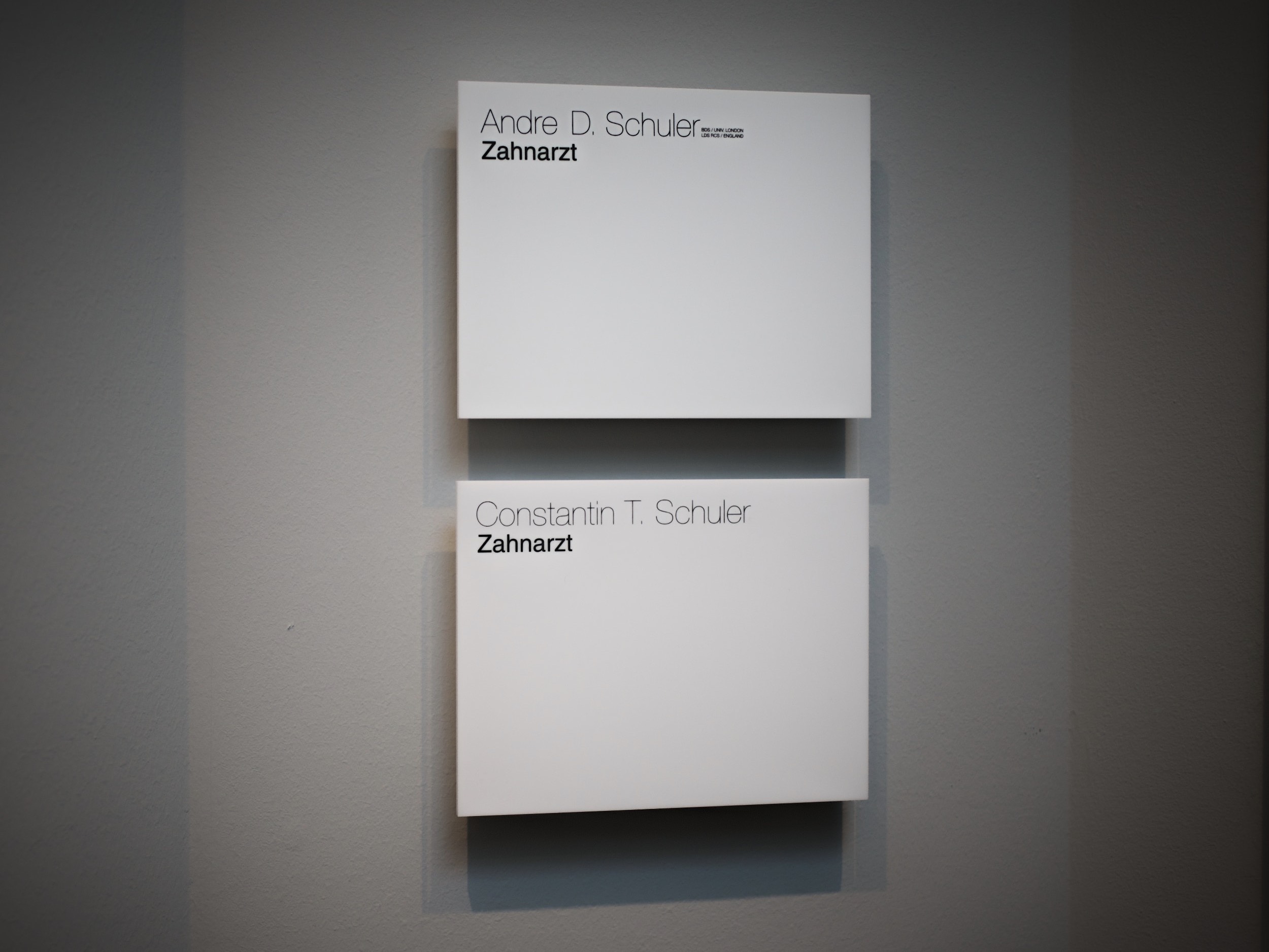 Zahnarztpraxis Schuler |&nbsp;Crailsheim | Praxisschilder